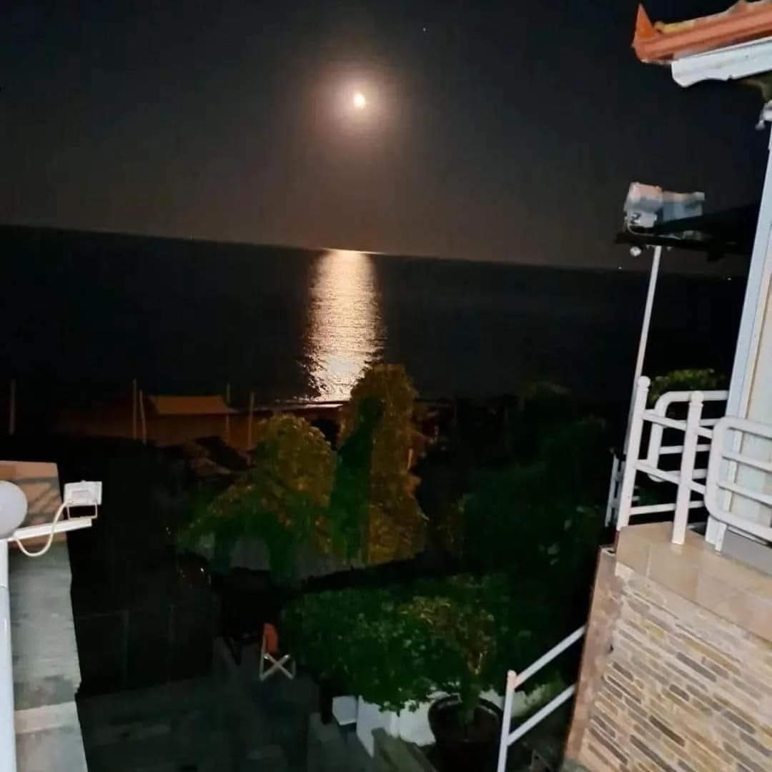 Rooms To Let Giannis Makrygialos Exterior photo