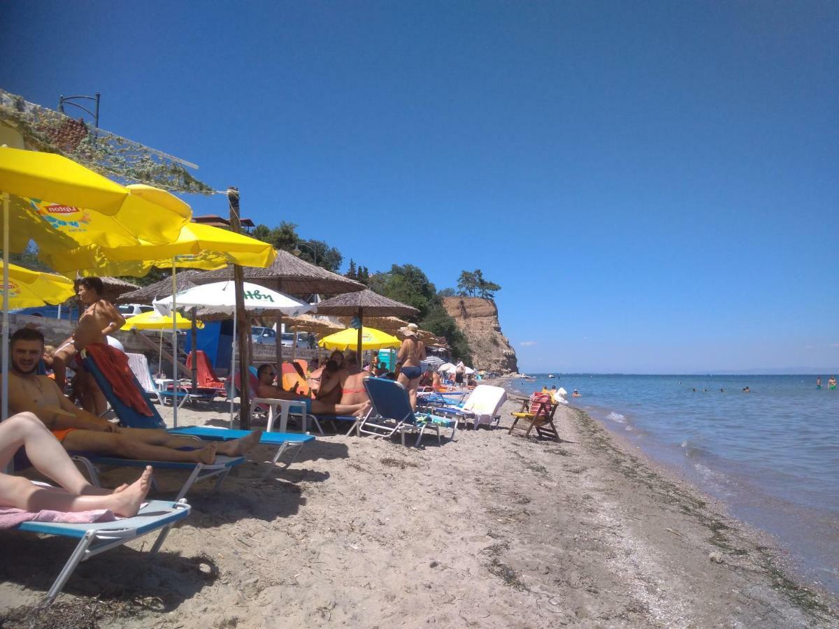 Rooms To Let Giannis Makrygialos Exterior photo