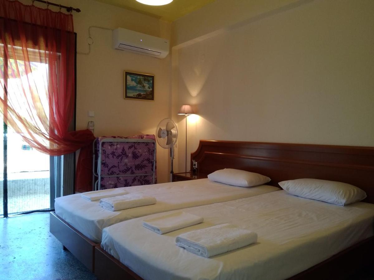 Rooms To Let Giannis Makrygialos Exterior photo